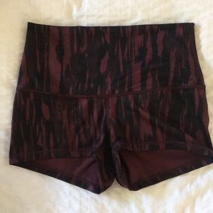 Lululemon Wunder Under Shorts